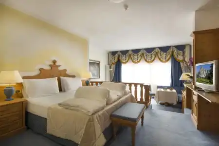 Sassongher – Preferreds & Resorts - 101