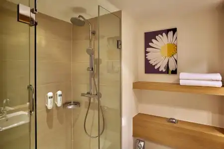 Moxy Zurich - 8