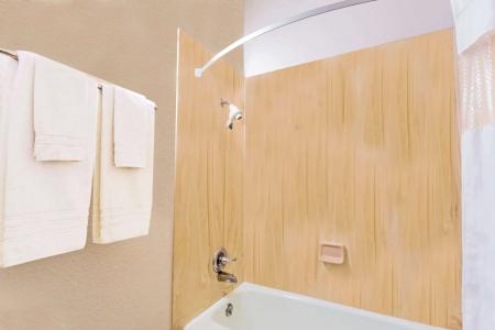 Howard Johnson by Wyndham Phoenix Airport/Downtown Area - 9