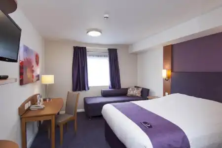 Premier Inn London City - Tower Hill - 2