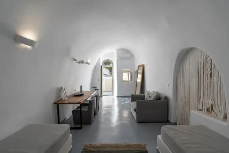 Cliff Side Suites - 103