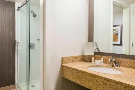 Courtyard by Marriott Knoxville Cedar Bluff - 33
