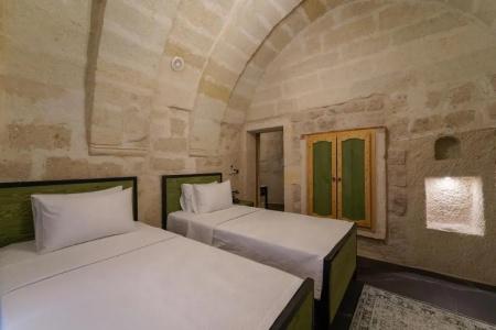The Niche Cave - 131