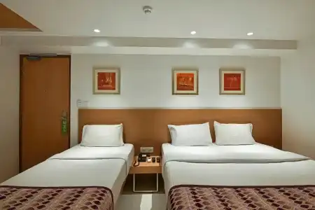 Leafio-Near Airport - 20