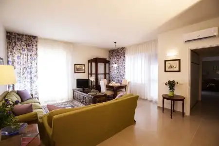 Marbela Apartments & Suites - 46