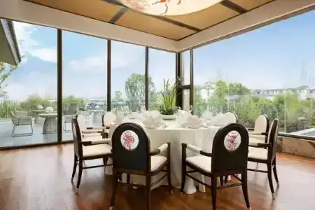 Howard Johnson Jinlin Plaza Lijiang - 15