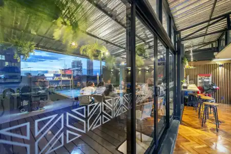 THE Posh Phayathai - 25
