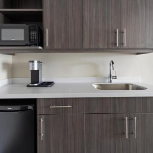 Holiday Inn and Suites Richmond West End by IHG - 25