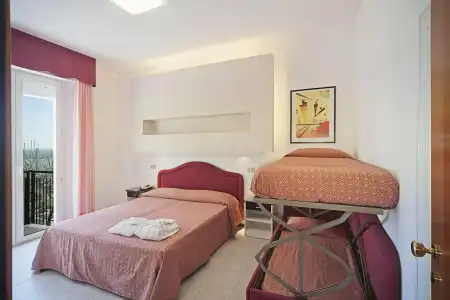 Stella d'Oro - 22