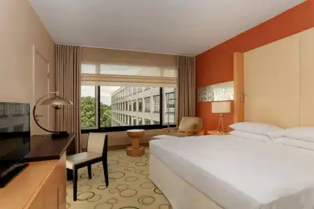 Sheraton Berlin Grand Esplanade - 3