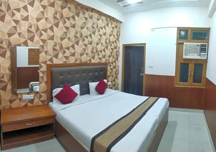 Bedweiser Backpackers Hostel - 33