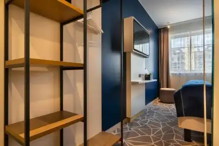 Holiday Inn - the niu, Ridge Halle Central Station by IHG - 3