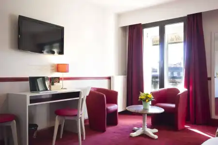 Hôtel des 4 Soeurs - 3
