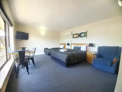 Arkana Motor Inn & Terrace Apartments - 33
