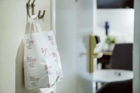 Tiffany - 33