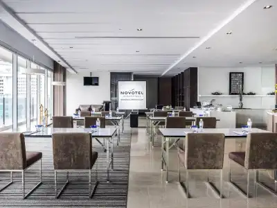 Hilton Garden Inn Bangkok Silom - 28