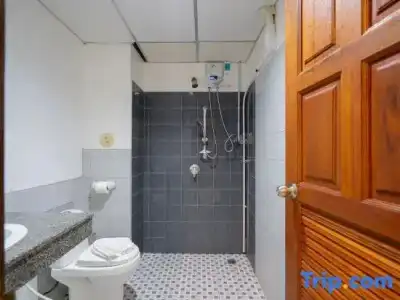 Square One Patong - 52