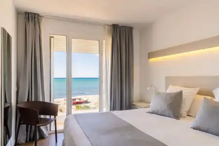 Soul Beach By Mc- Adults only - 15