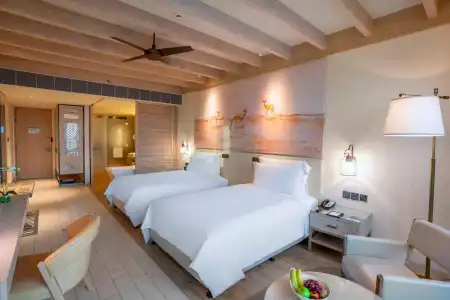 Saadiyat Rotana Resort and Villas - 4