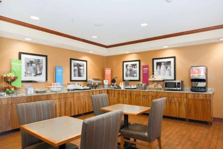 Hampton Inn Anchorage - 24