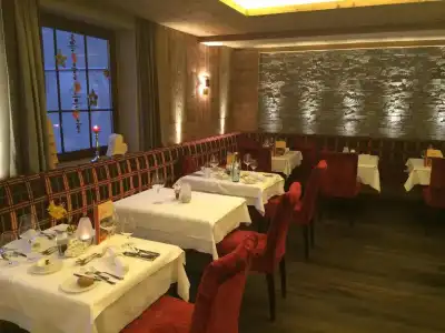 VALARA Alpine Art - 14