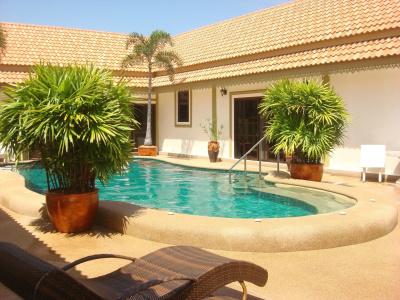 Siam Court And Resort - 11