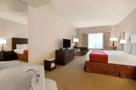 Country Inn & Suites by Radisson, Calgary-Northeast - 25