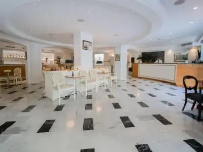 Central Wellness - 31