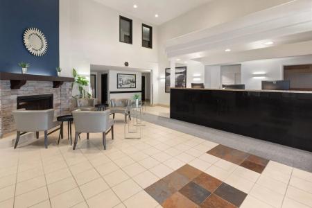 Super 8 by Wyndham Trois-Rivieres - 18