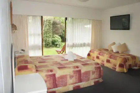 Airport Gold Star Motel - 2