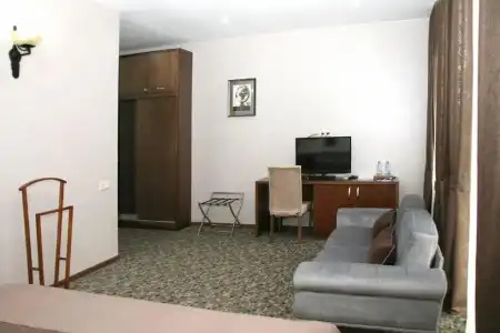 Old Metekhi - 67
