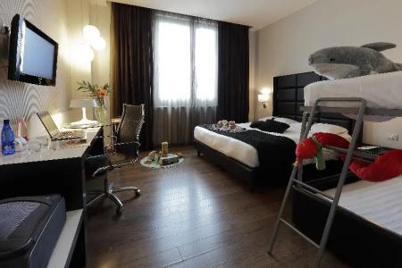 Holiday Inn Genoa City by IHG - 52