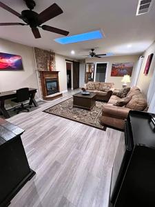 Lantern Light Inn - Romantic Getaway - 63