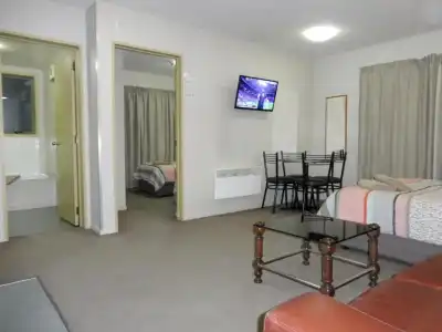 Bealey Avenue Motel - 70
