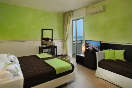 UNAHOTELS Imperial Sport - 52