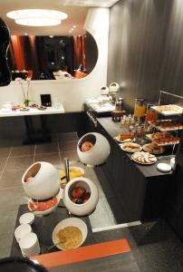 B&B Home Lyon Centre Berthelot - 10