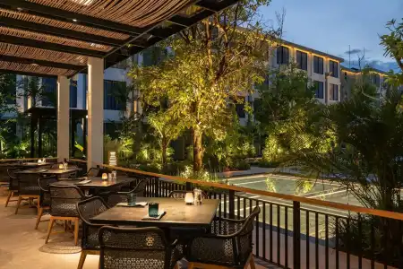 Four Points by Sheraton Phuket Patong Beach Resort - 23