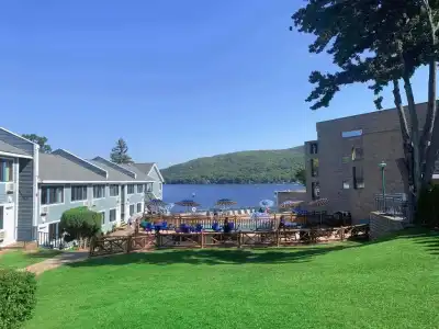 Surfside On The Lake - 12