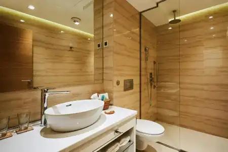 One Luxury Suites - 30