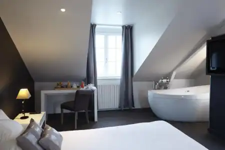 Best Western Le Cheval Blanc - Vieux Port - 169