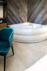 The Location - 42