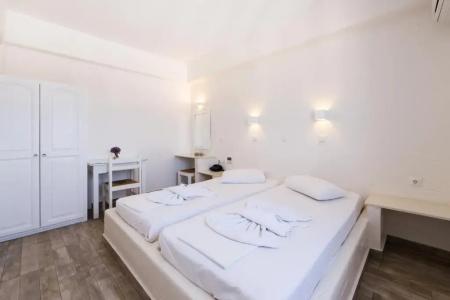 Stratos Apartments & Studios - 202