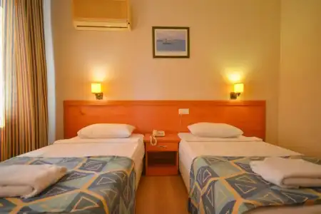 Select Suite & Apart - 5