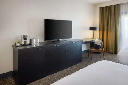 DoubleTree Suites by Hilton Lexington - 56