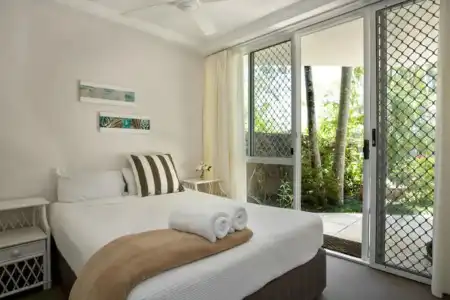Noosa Tropicana - 83