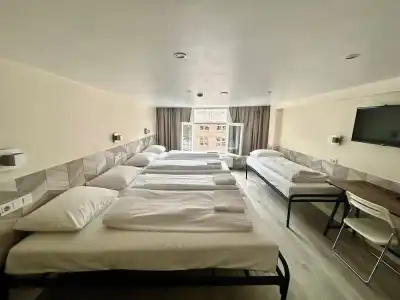 Damrak Inn - 57