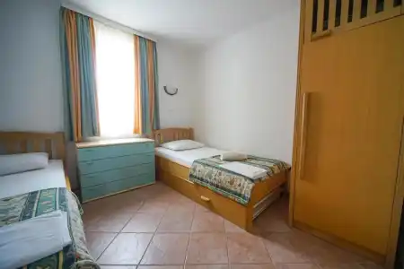 Apartments and Rooms Degra - 88