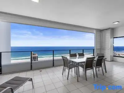 Ultra Broadbeach - 55