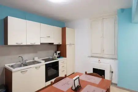Vittoria Guest House - Salerno - 81