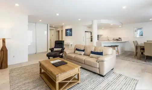 Bay Royal Apartments - 207